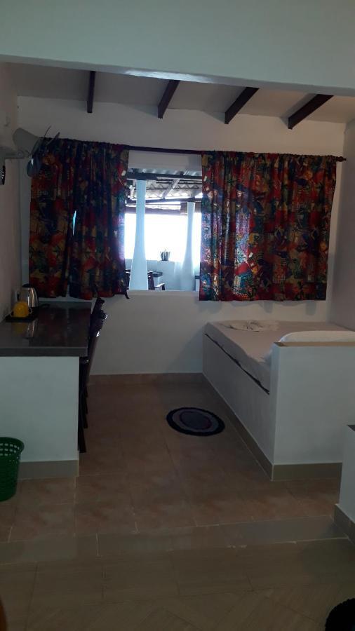 Anicia Beach House Negombo Exterior photo