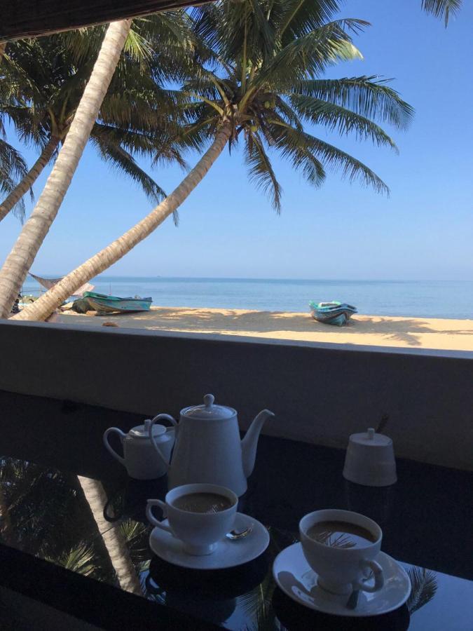 Anicia Beach House Negombo Exterior photo